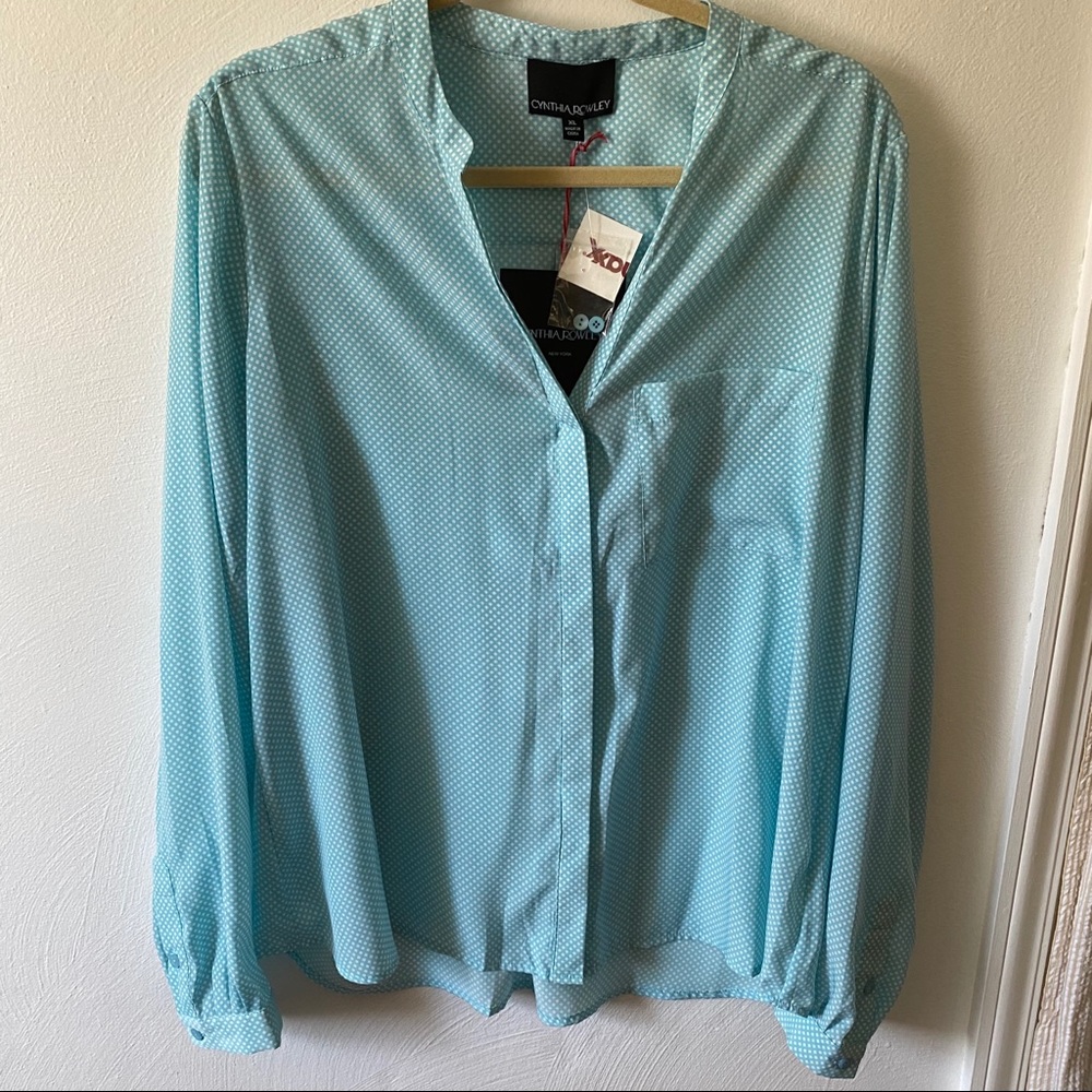 Cynthia Rowley Aqua and White print blouse Size XL